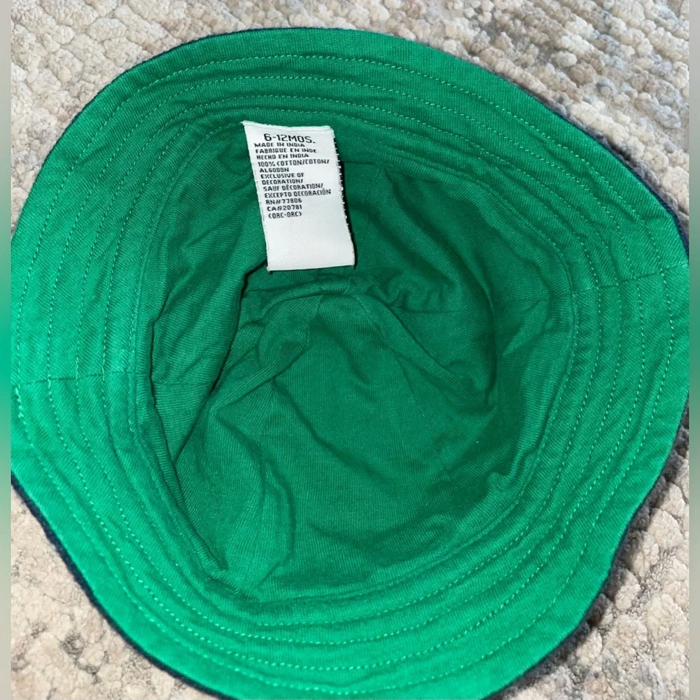 Tommy Hilfiger bucket hat size 6-12 months